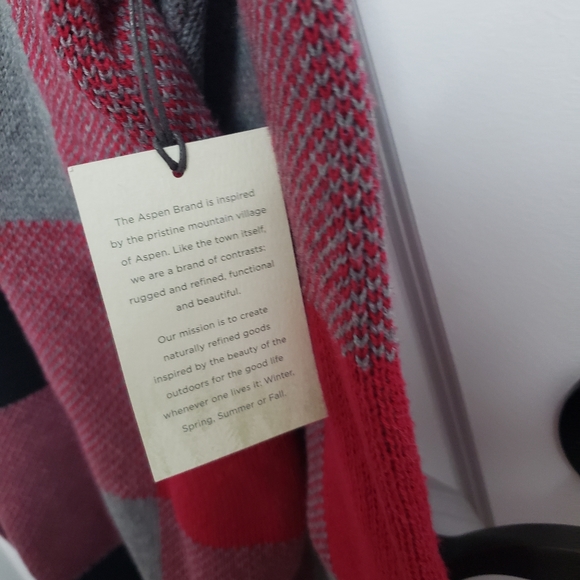 ASPEN Plaid Reindeer Sweater - Picture 6 of 6